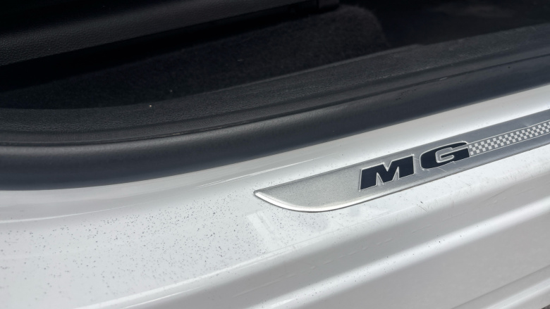 MG Hs 1.5 T-GDI Excite 5dr Petrol Hatchback